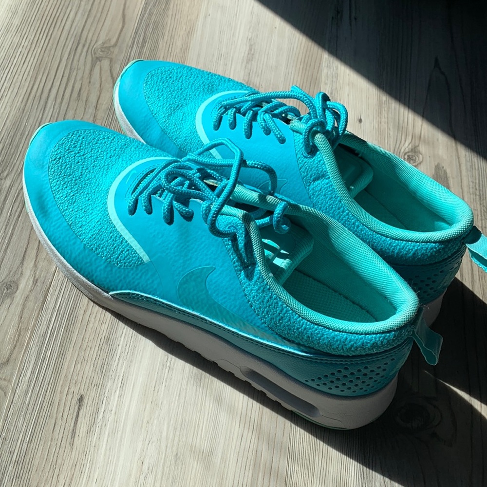 Nike Air Max Thea 7.5